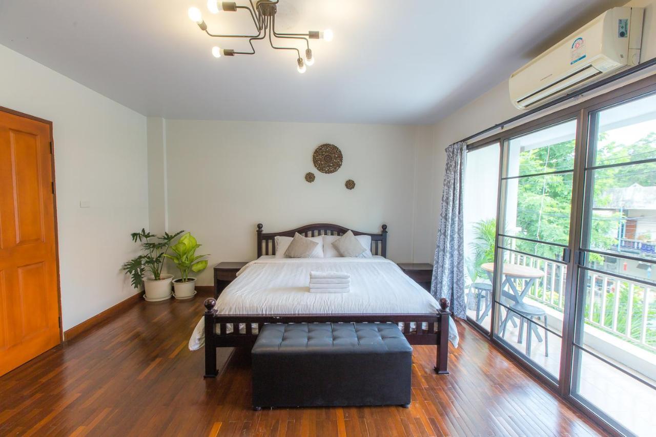 The Little Siri Hotel Chiang Mai Exterior foto