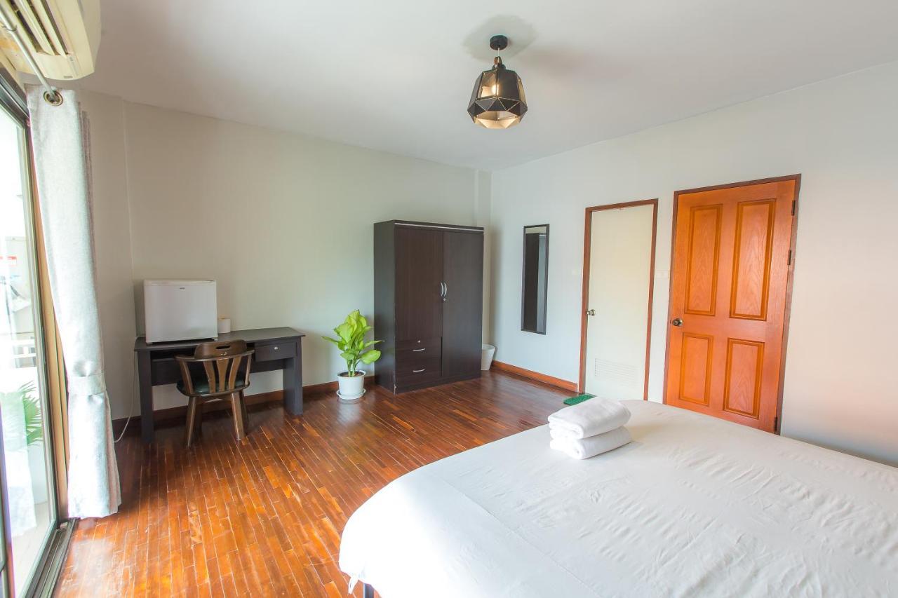 The Little Siri Hotel Chiang Mai Exterior foto