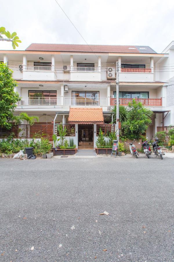 The Little Siri Hotel Chiang Mai Exterior foto